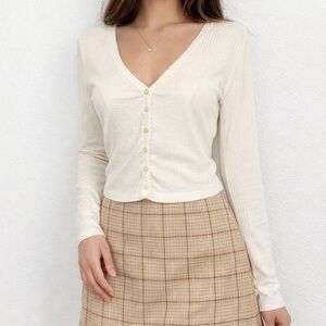 Heart & Hips Scalloped Ribbed Long Sleeve Top – Large